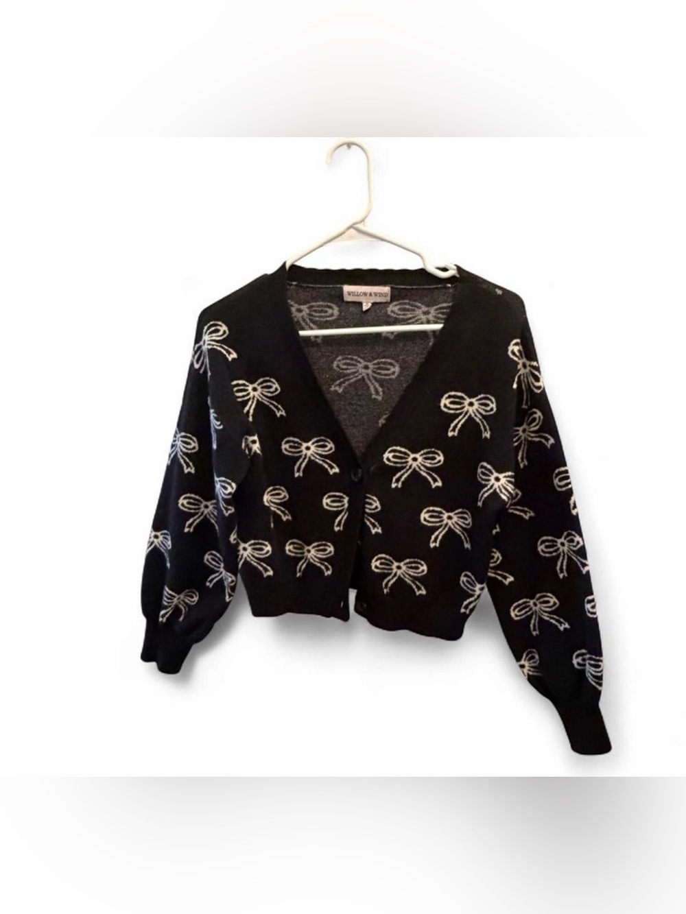 Willow&wind womens Black Bow Pattern V-Neck Cardigan Sweater size medium
